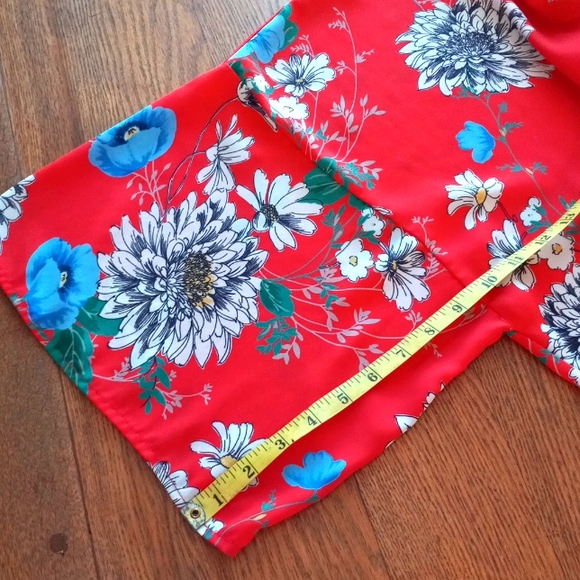 Fashion Nova Floral Kimona Wrap - Picture 6 of 6